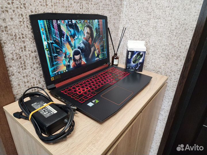 Мощный Acer Nitro 5,GTX1050Ti 4Gb,i5 8300озу16,IPS