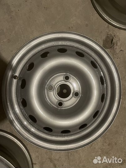 Штампованные диски r15