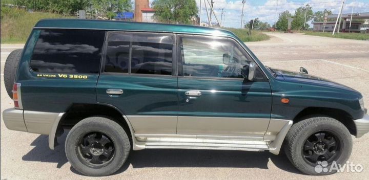 Mitsubishi Pajero 3.5 AT, 1997, 200 000 км