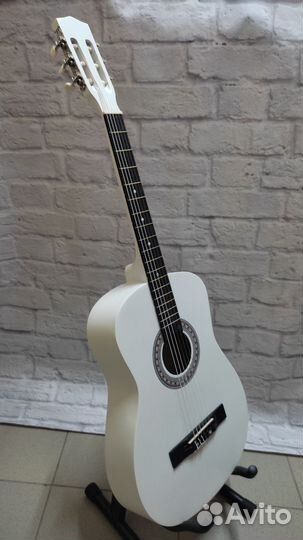Гитара классическая