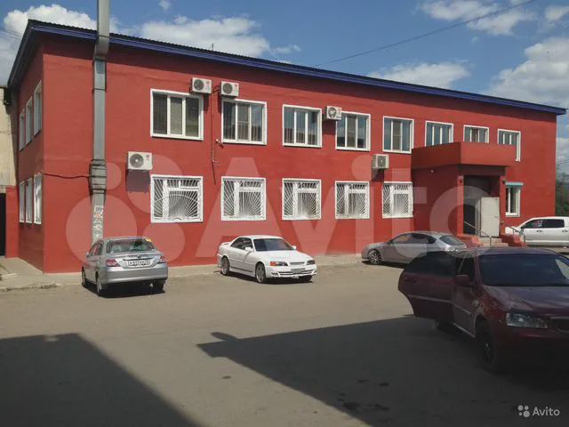 Здание, 1600 м²