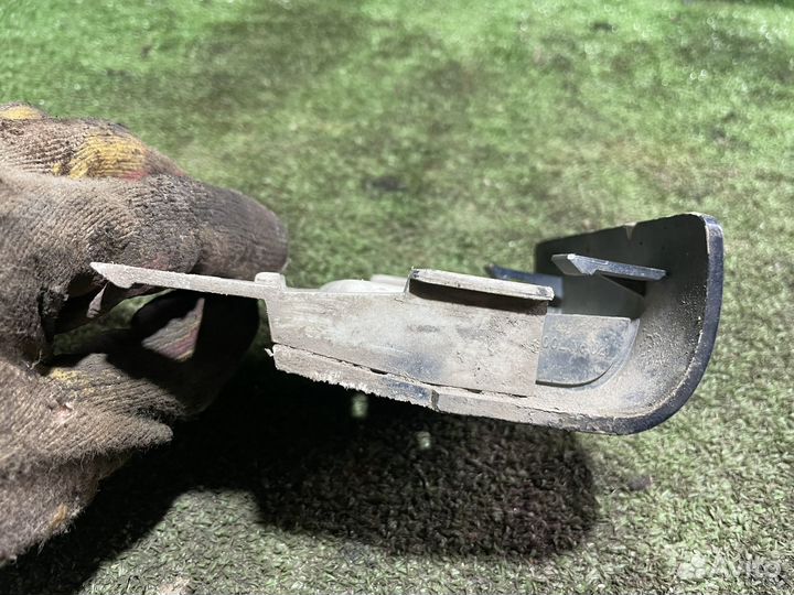 Заглушка порога задняя правая opel vectra b