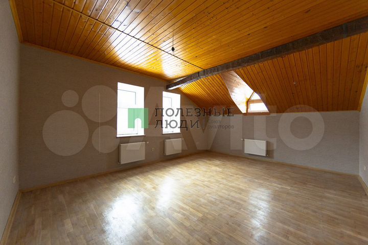 Дом 187 м² на участке 24 сот.