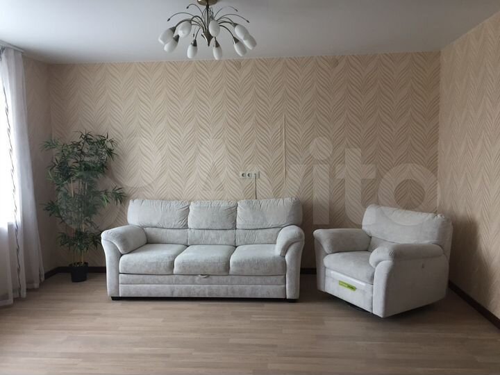 2-к. квартира, 67 м², 2/5 эт.