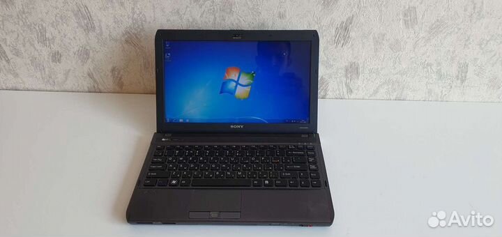 Sony vaio vpcs11 core i5 /nvidia gt 310/13.3