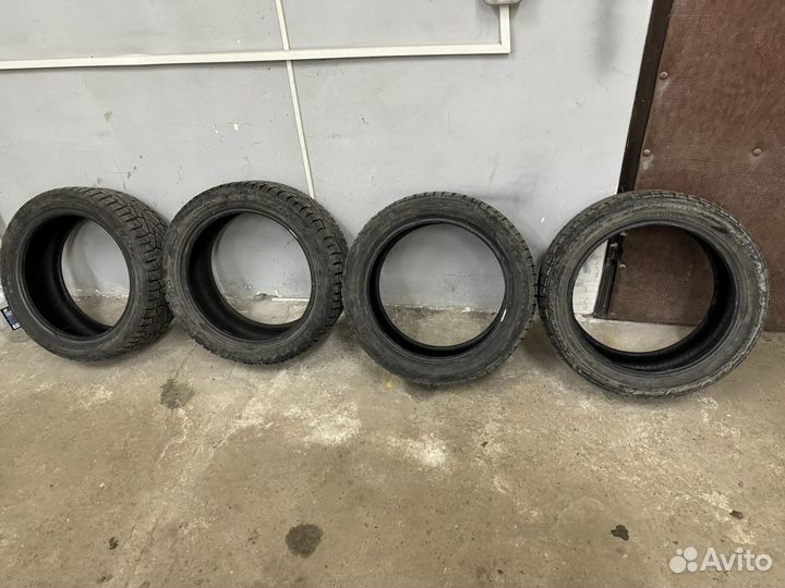 Pirelli Ice Zero 245/45 R18