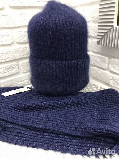 Комплект шапка и шарф новый