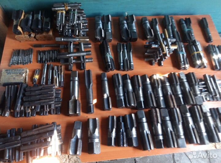 Сверла плашки фрезы метчики