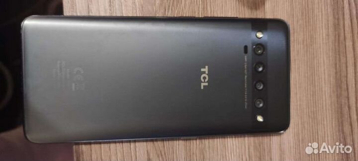 Телефон TCL 10 Pro