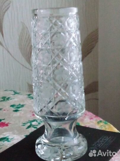 Хрустальная ваза для цветов