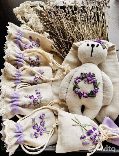 Мешочек льняной подарочный с ручной вышивкой