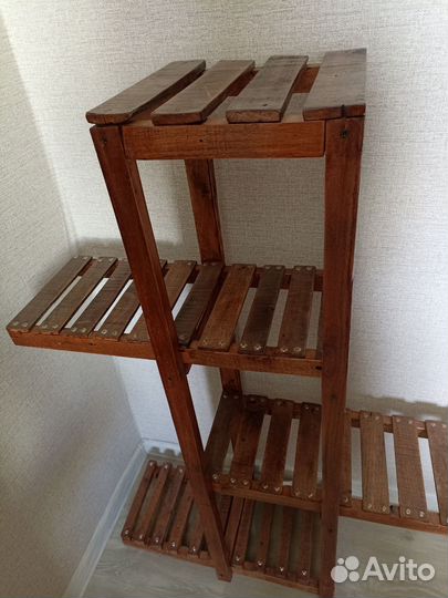 Полка-стеллаж деревянная