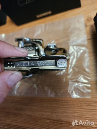 Катушка shimano 18 stella c2000s