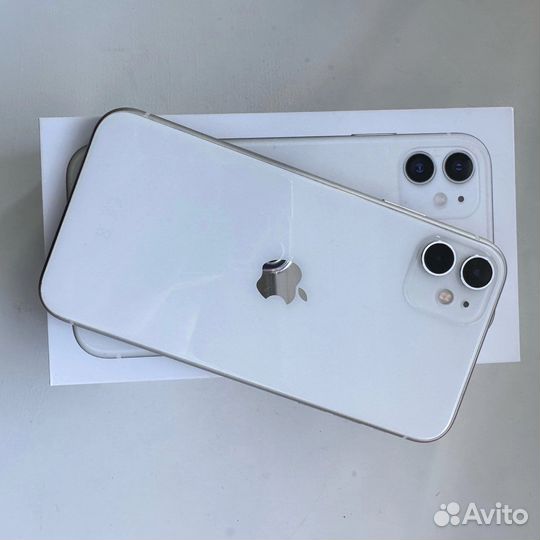Телефон iPhone 11