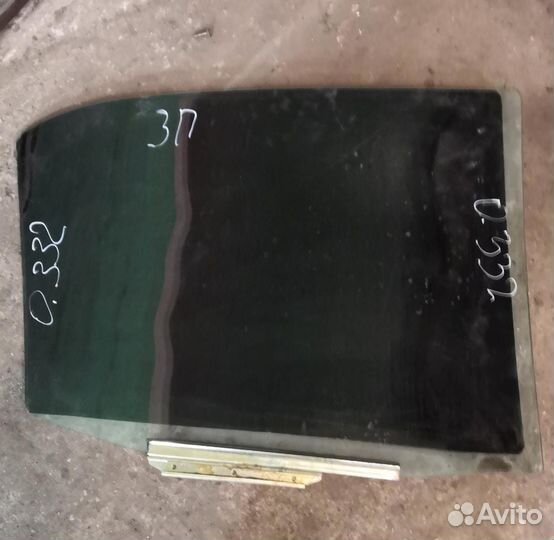 Стекло двери заднее левое правое Geely MK I 1.5