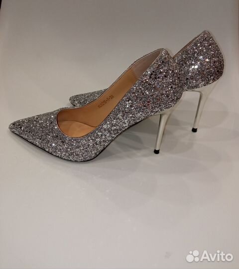 Продам новые туфли