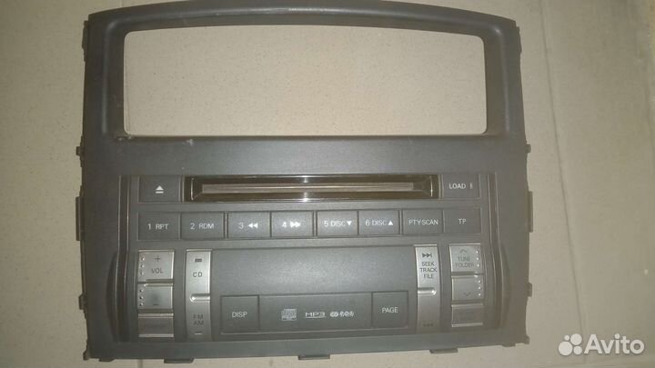 Магнитола Mitsubishi Pagero 4