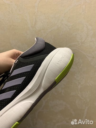 Кроссовки adidas response 40р