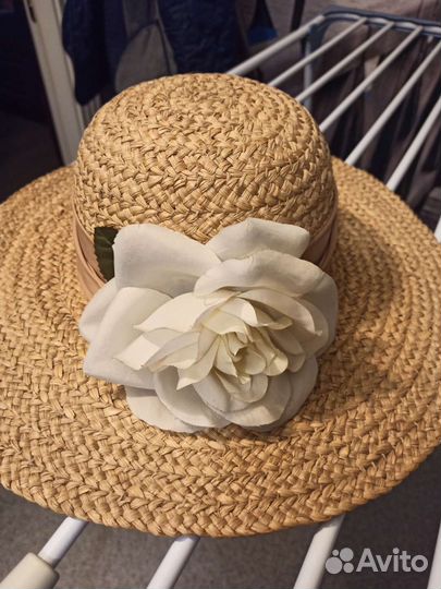 Шляпа женская соломенная