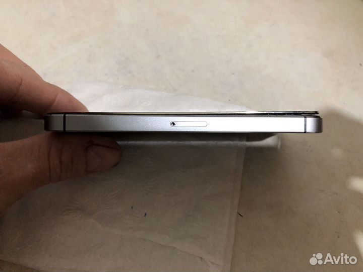 iPhone 5S, 32 ГБ
