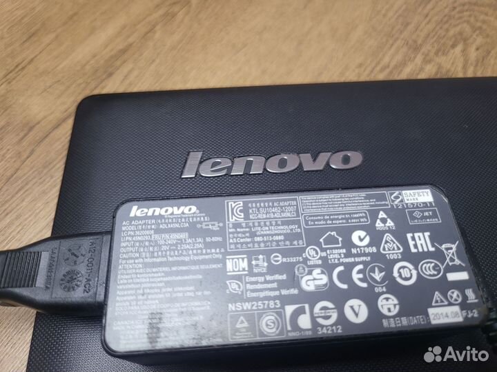 Ноутбук lenovo