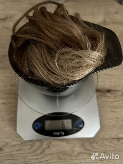 Волосы для наращивания 57-60 см блонд омбре