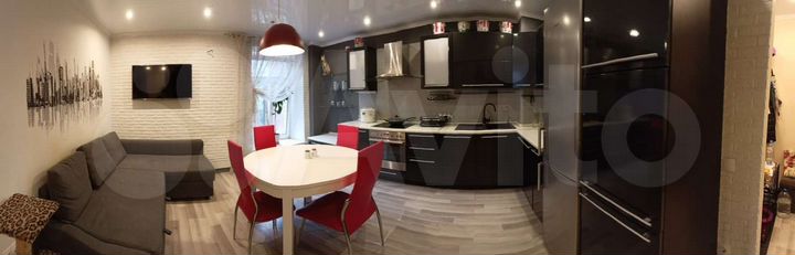 2-к. квартира, 70 м², 2/10 эт.