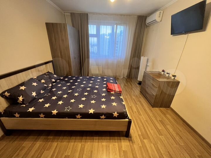 1-к. квартира, 43 м², 17/19 эт.