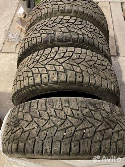 Dunlop SP Winter Ice02 215/50 R17