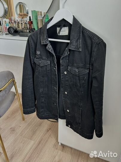 Джинсовая куртка stradivarius s