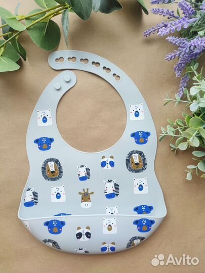 Нагрудник силиконовый новый