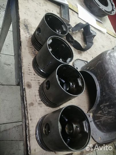 Продам поршня на 402 москвич на 72 бу