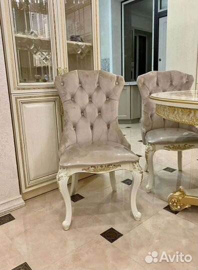 Комплект стол и стулья