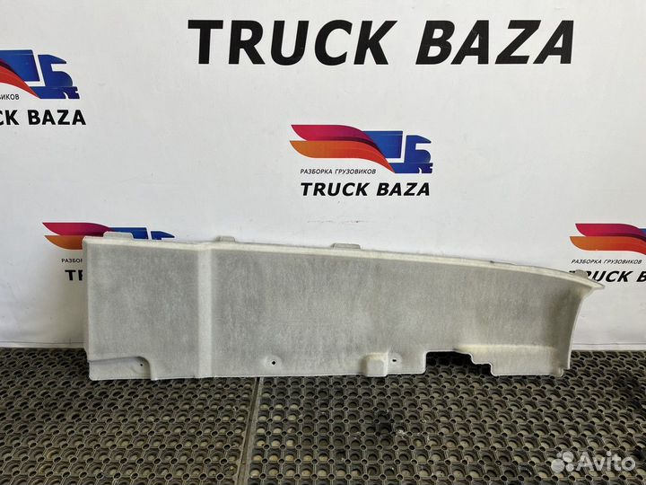 Обшивка салона левая Renault T