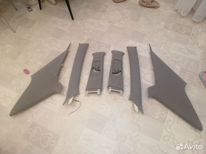 Обшивки стоек салона Toyota Mark 2 110