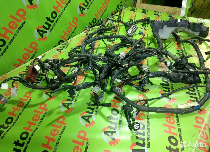 Коса под капот toyota corolla runx NZE121 1nzfe