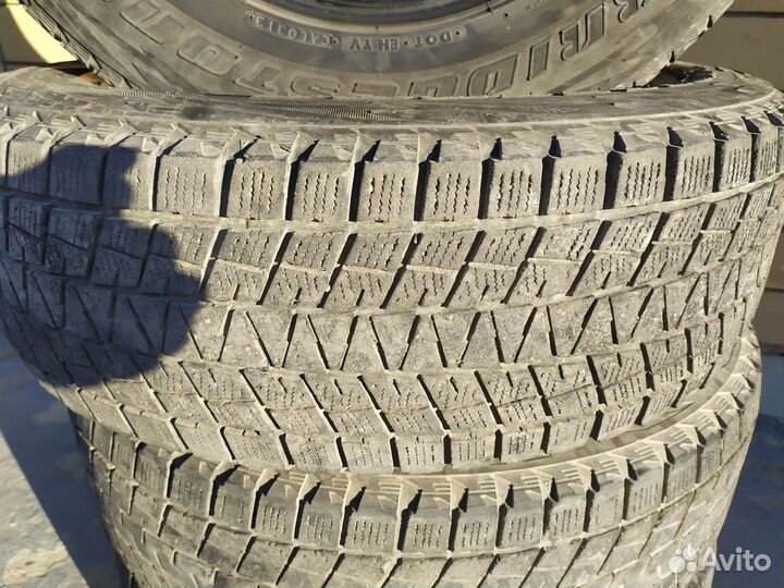 Bridgestone Blizzak LT 215/70 R16 100