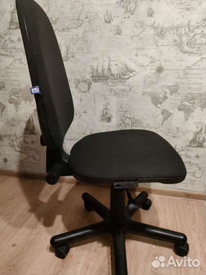 Компьютерное кресло