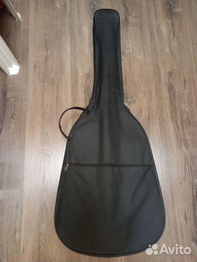 Акустическая гитара