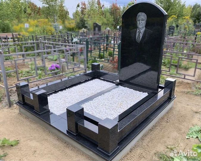 Мемориальные комплексы