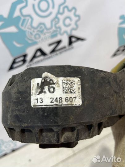 Подушка кпп Chevrolet Cruze