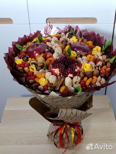 Съедобные букеты с фруктами и сухофруктами