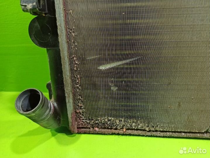 Радиатор охлаждения Renault Logan K7MF710 2007