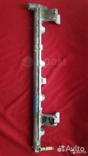 Топливная рампа Ford Fusion 1.6