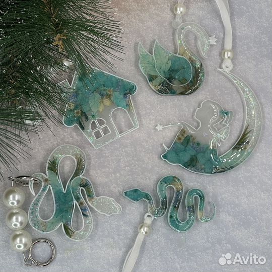 Подарок символ года 2025 змея с сухоцветами