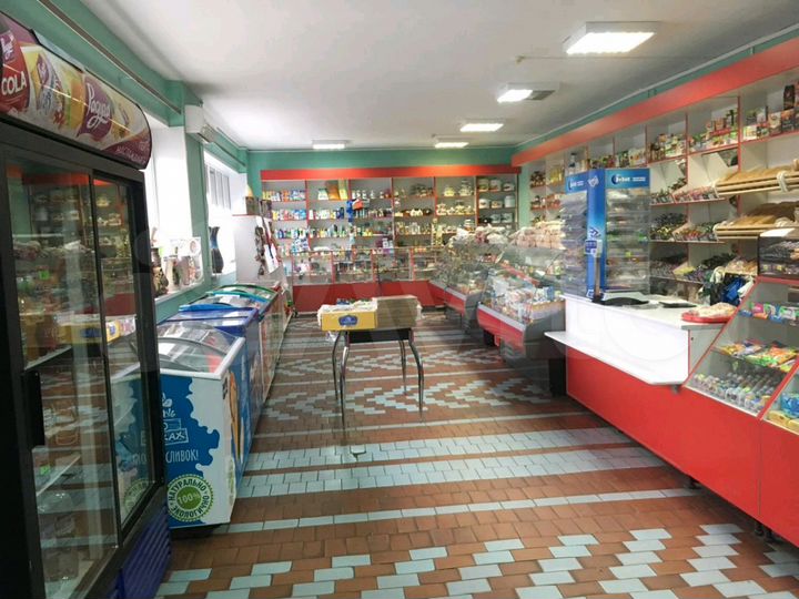 Сдам торговое помещение свободного назначения