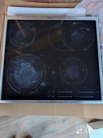 Варочная панель электрическая electrolux