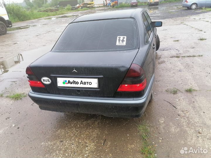 Mercedes-Benz C-класс 1.8 МТ, 1998, 300 000 км