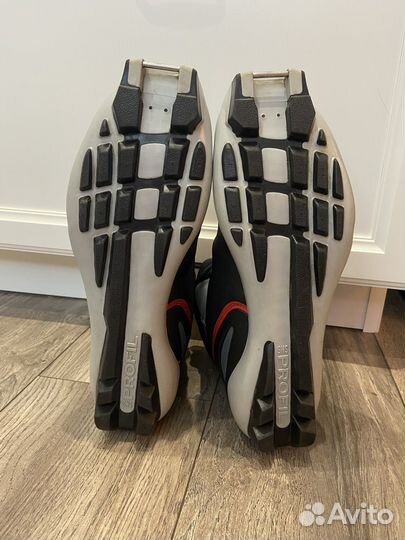 Лыжные ботинки salomon 43
