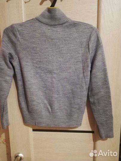 Продам Кофту на мальчика рост 140
